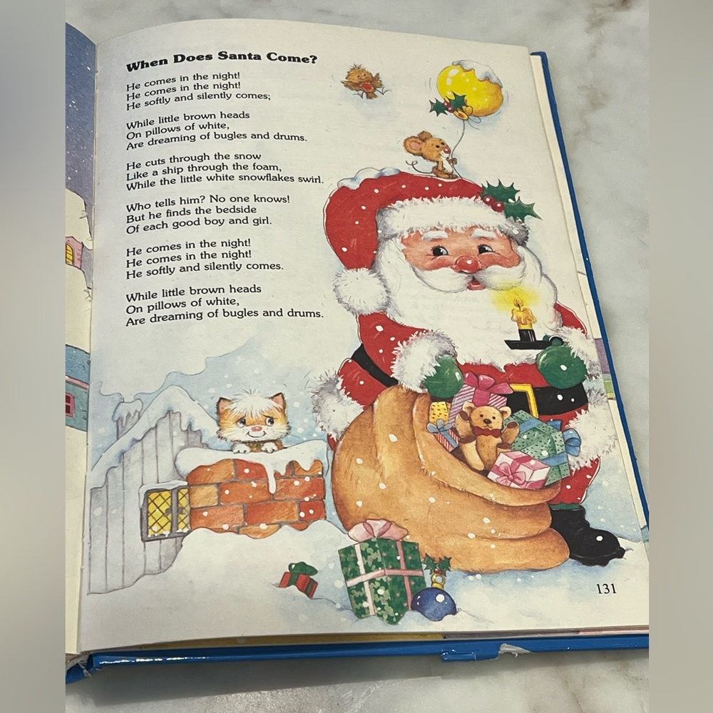 Vintage “At Christmas Time” Children’s Book 1992, Stories, Crafts & Songs - Picture 8 of 9